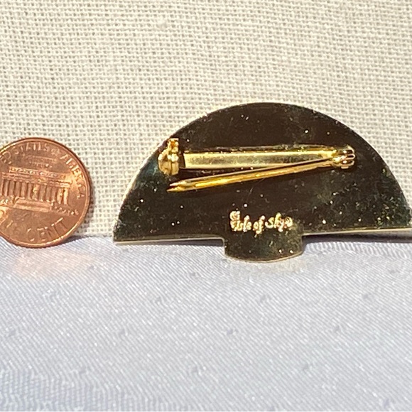 Isle of Skye Clear Rhinestone Abstract Gold Tone Signed Brooch Pin - Picture 7 of 12